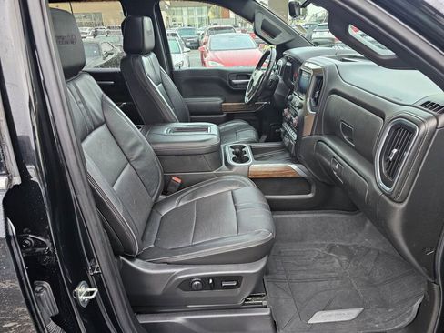 Used 2020 Chevrolet Silverado 1500 High Country w/ Technology Package image 12