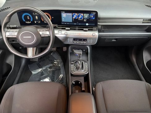 Used 2024 Hyundai Kona SEL image 13