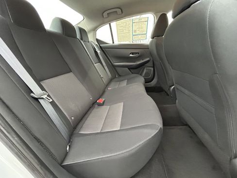 Used 2023 Nissan Sentra SV image 17