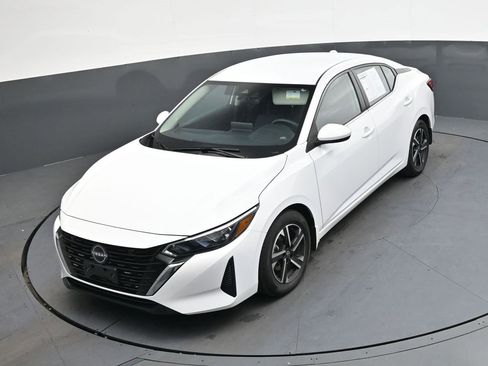 Used 2024 Nissan Sentra SV w/ All-Weather Package image 32