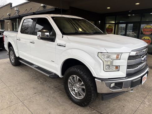 Used 2017 Ford F150 Lariat w/ Equipment Group 502A Luxury image 4