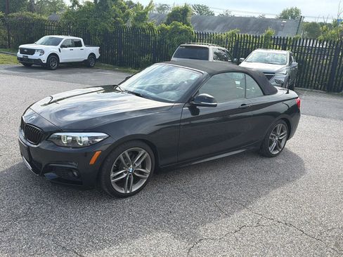 Used 2018 BMW 230i Convertible RWD image 2