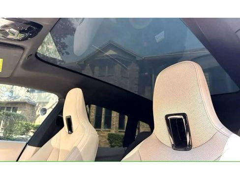 Used 2022 BMW iX xDrive50 w/ Premium Package image 9