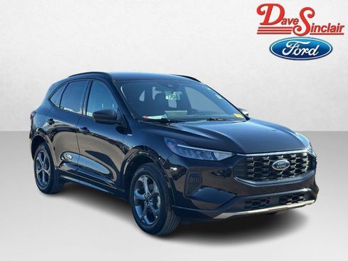 Used 2023 Ford Escape ST-Line w/ Tech Pack #1 image 4