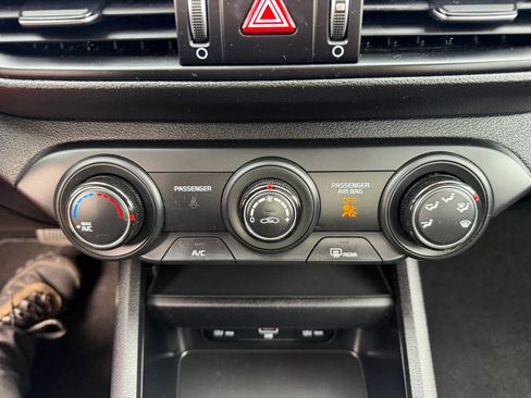 Used 2023 Kia Forte LXS image 19