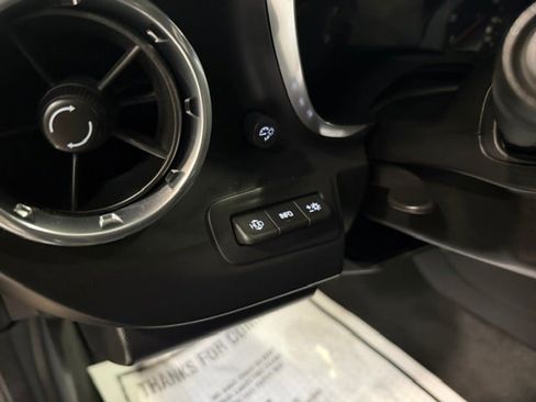 Used 2016 Chevrolet Camaro LT RWD image 33