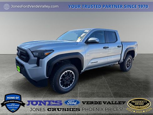 Used 2025 Toyota Tacoma TRD Off-Road image 1