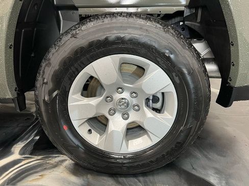 New 2026 RAM 1500 4x4 Crew Cab image 22