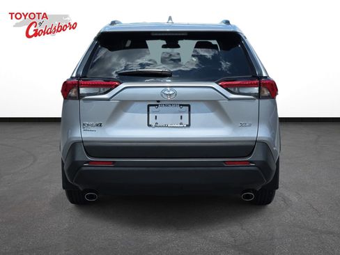 Used 2025 Toyota RAV4 XLE w/ Convenience Package FWD image 6