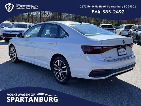 New 2026 Volkswagen Jetta SE image 5