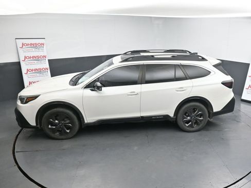 Used 2020 Subaru Outback Onyx Edition XT image 13
