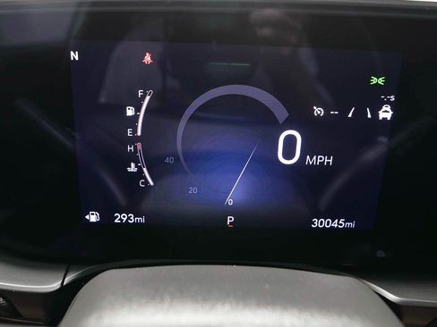 Used 2025 Buick Envista Sport Touring w/ Convenience I Package FWD image 14