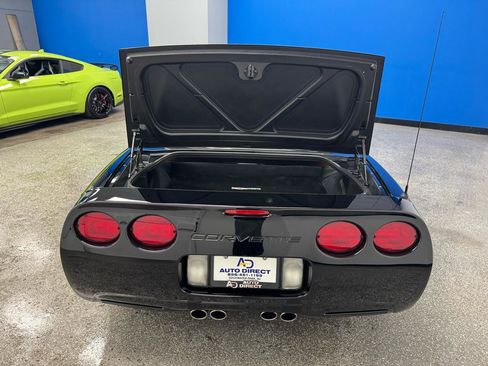 Used 2004 Chevrolet Corvette Z06 w/ Memory Package RWD image 24