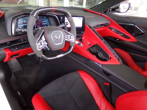 Used 2023 Chevrolet Corvette Z06 w/ Stealth Interior Trim Package RWD image 15