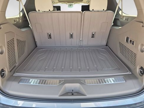 New 2026 GMC Yukon XL Denali w/ Denali Reserve Package AWD/4WD image 40