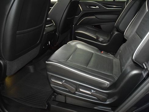 Used 2022 Cadillac Escalade Sport w/ Touring Package AWD/4WD image 43