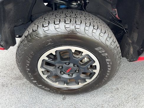 Used 2024 Toyota Tacoma Limited image 9