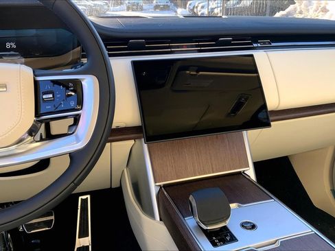 New 2026 Land Rover Range Rover SE AWD/4WD image 6