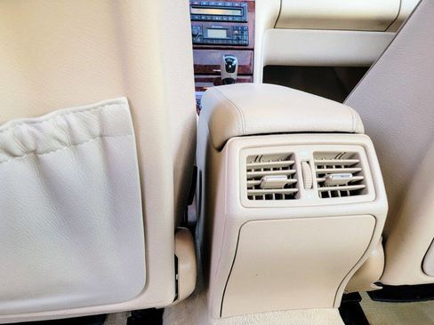 Used 2001 Mercedes-Benz E 320 Sedan image 15