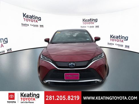 Used 2024 Toyota Venza Limited image 2