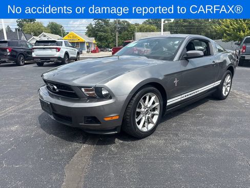Used 2010 Ford Mustang Premium RWD image 2