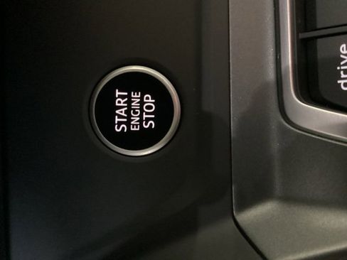 Certified 2025 Audi Q3 2.0T Premium w/ Convenience Package image 27