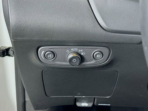 Used 2023 Buick Encore GX Select image 21