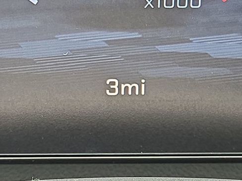 New 2026 Chevrolet Traverse LT image 12