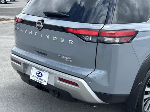 Used 2022 Nissan Pathfinder Platinum w/ Lighting Package (N93) AWD/4WD image 14