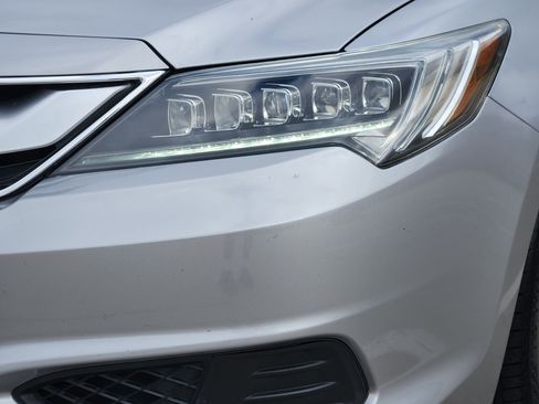 Used 2018 Acura ILX Premium Package image 9