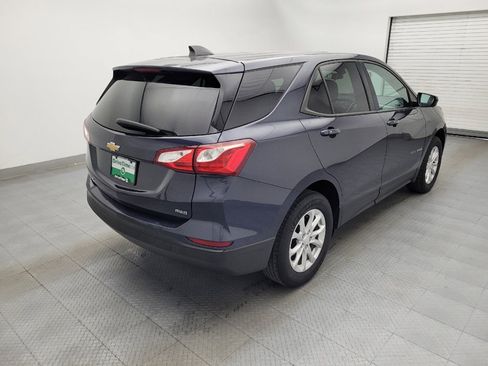 Used 2019 Chevrolet Equinox LS w/ LS Convenience Package image 9