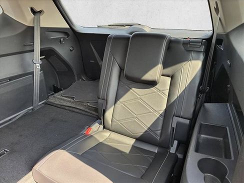 Used 2024 Volkswagen Atlas SE AWD/4WD image 14