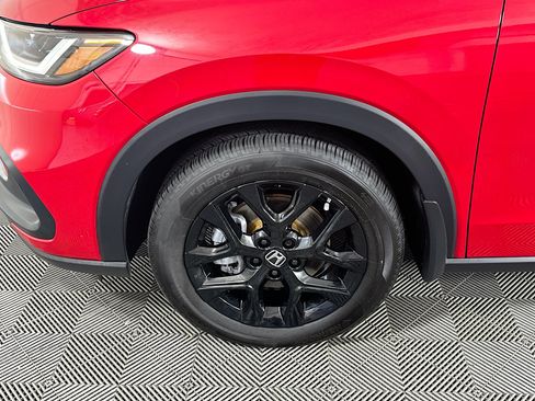 Used 2025 Honda HR-V Sport image 11
