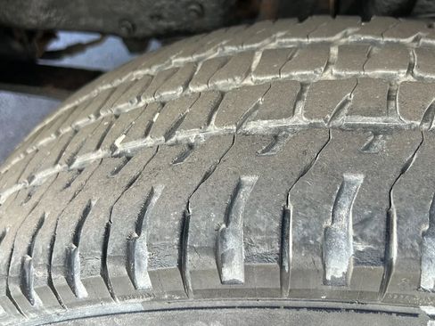Used 2004 Ford Excursion Limited AWD/4WD image 32