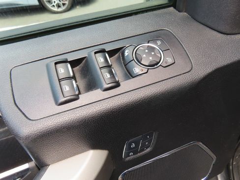 Used 2018 Ford F150 Lariat AWD/4WD image 15
