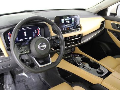 Certified 2023 Nissan Rogue Platinum AWD/4WD image 19