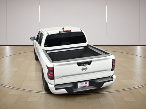 Certified 2025 Nissan Frontier SV w/ SV Convenience Package RWD image 33