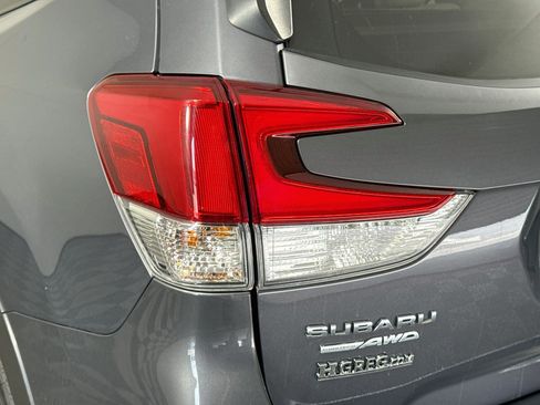Used 2024 Subaru Forester Premium AWD/4WD image 36