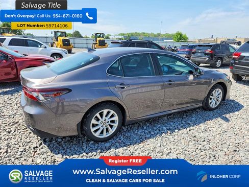 Used 2022 Toyota Camry LE FWD image 4