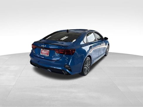 Used 2022 Kia Forte GT-Line w/ GT-Line Premium Package FWD image 5
