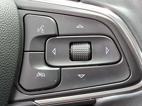 Used 2023 Buick Envision Essence w/ Sport Touring Package AWD/4WD image 24