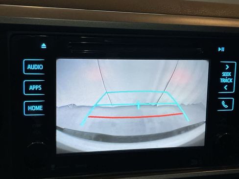 Used 2019 Toyota Tacoma TRD Sport w/ Technology Package AWD/4WD image 17