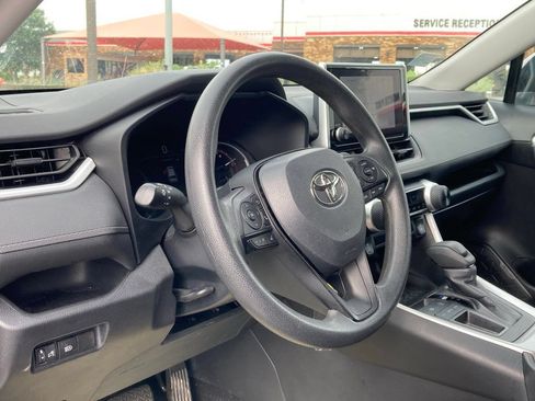 Used 2024 Toyota RAV4 LE FWD image 7