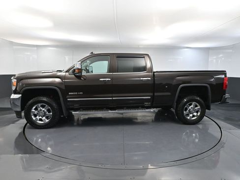 Used 2018 GMC Sierra 3500 SLT w/ Duramax Plus Package image 10