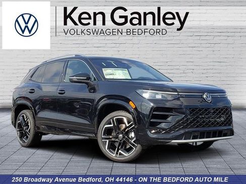 New 2026 Volkswagen Tiguan SEL R-Line image 1