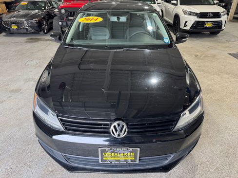 Used 2014 Volkswagen Jetta SE image 2