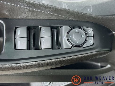 Used 2023 Chevrolet Traverse LT AWD/4WD image 23