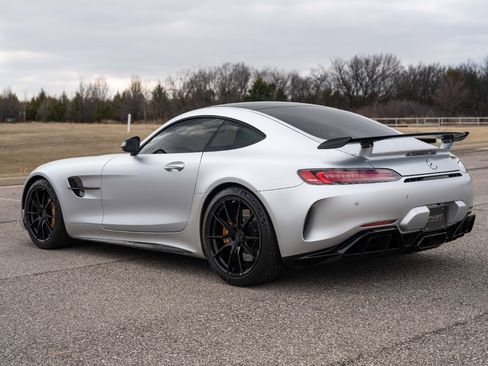 Used 2018 Mercedes-Benz AMG GT R image 7