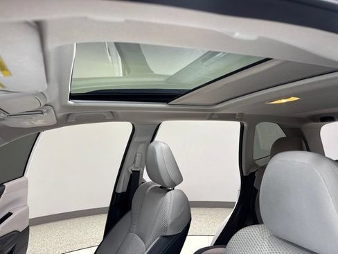 Used 2019 Subaru Forester Premium w/ All-Weather Package AWD/4WD image 2