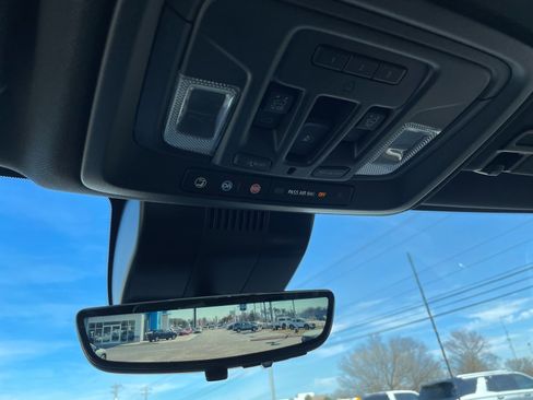 Used 2024 Chevrolet Silverado 2500 ZR2 w/ ZR2 Bison Edition image 13